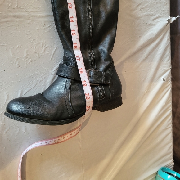 Black Leather Over Knee-High Boots with Buckles - Picture 5 of 5
